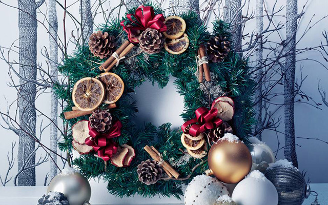 Moyses Stevens (£75)